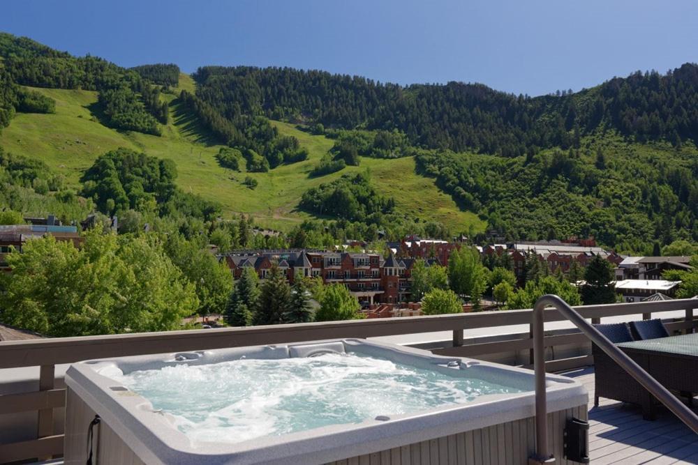 Independence Square 300, Nice Hotel Room With Great Views, Location & Rooftop Hot Tub! Aspen Zewnętrze zdjęcie